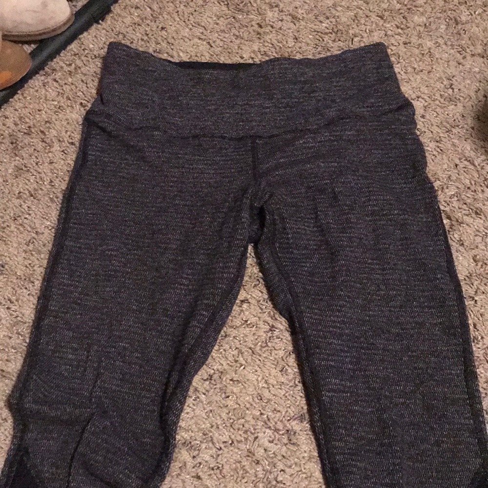 Lululemon grey herring bone leggings size 6